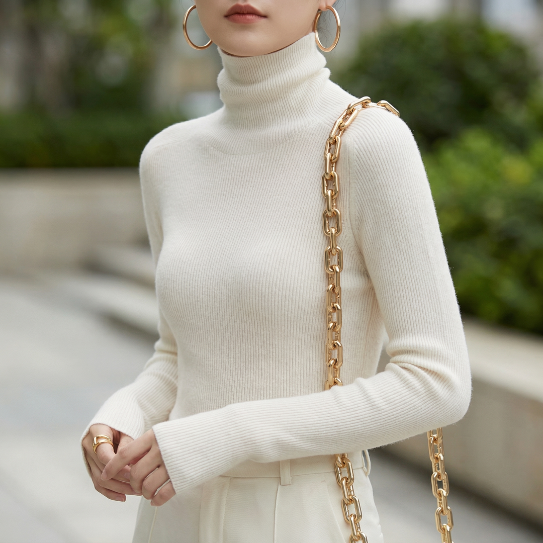 Aria Cashmere Turtleneck