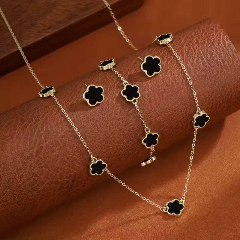 Lucky Five Clover Set